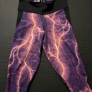 BlackMilk XS capri leggings